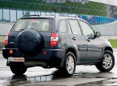 Chery T11 Tiggo. Вид сзади.