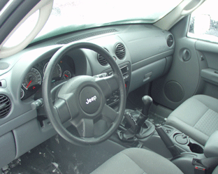 Jeep Cherokee. Год выпуска: 2005. Пробег: 67 000 км. Цвет: черный. Цена: 790 000руб. Объем двигателя 2.4, 150л.с., 5-ти ст. механич. коробка, подключаемый полный привод, пониженная передача, маршрутный компьютер, салон велюр, заводская тонировка, электрические стеклоподъёмники, подушки безопасности. Доп. оборудование: сигнализация с автозапуском, кенгурин и пороги из нержавейки COBRA, противотуманки, СГУ, литые диски, зимняя и летняя резина.