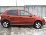 Skoda Fabia. Кузов: хэтчбек, Год выпуска: 2001, Двигатель: 1,4i, Пробег: 114 000 км., КПП: механическая, Цвет: тёмно красный металлик, Привод: передний, Салон: стандарт.