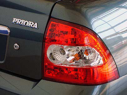 Lada Priora        .