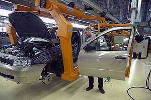 Lada    8 .